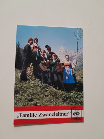 Autogrammkarte Familie Zwanzleitner. Hocherb 16. Groß-Reifling.
