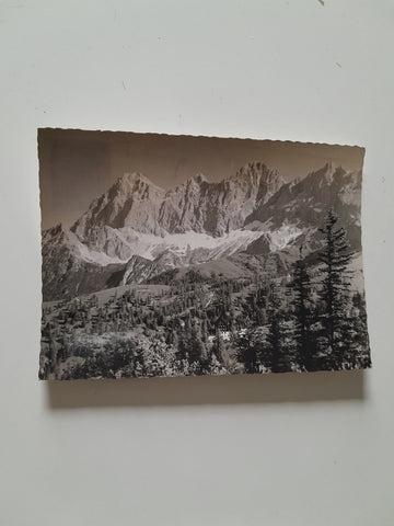 AK Austria-Hütte mit Dachstein-Südwände.