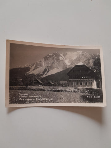 AK Ramsau. Pension Erharter Blick gegen das Dachsteingebirge.