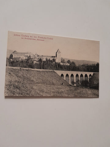 AK Schloss Thalberg mit dem Eisenbahn-Viadukt bei Dechantskirchen.