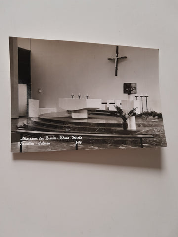 AK Dornbirn. Schoren. Altarraum der Kirche Hl. Bruder Klaus.