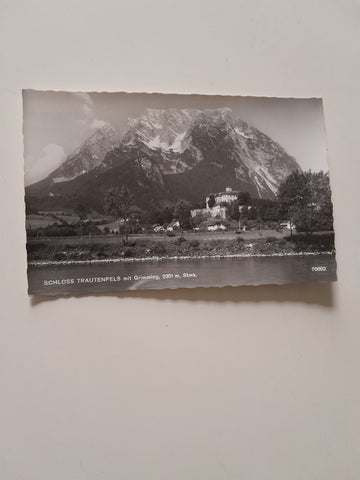 AK Schloss Trautenfels mit Grimming. (1965)