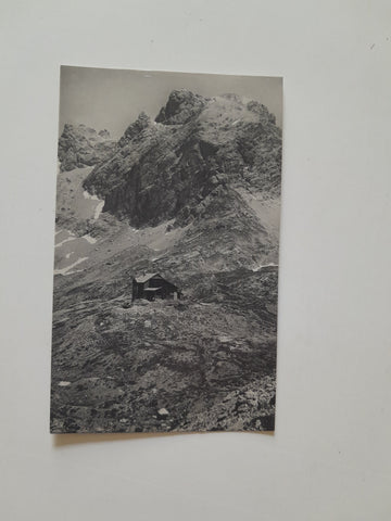 AK Die Karlsbader Hütte im Laserz und die Große Sandspitze.