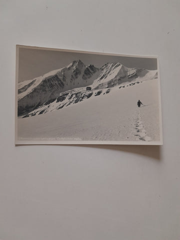AK Oberwalderhütte gegen Großglockner.