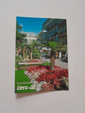 AK Lienz. Fußgängerzone am Hauptplatz.