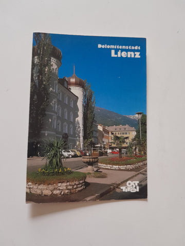 AK Lienz. Hauptplatz mit Liebburg.