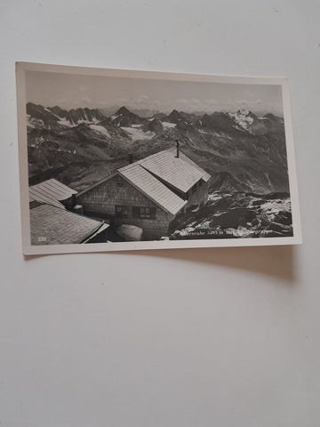 AK Adlersruhe (Großglockner) mit Schobergruppe.