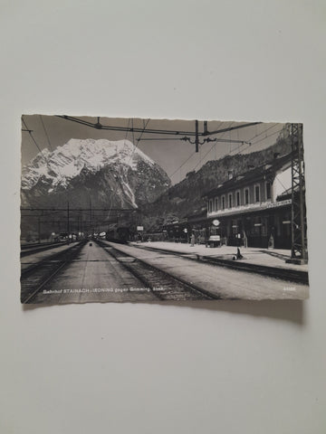 AK Bahnhof Stainach-Irdning gegen Grimming. (1959)