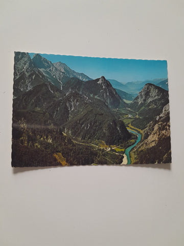 AK Gesäuse. Anfang des Johnsbachtales. Gasthof Bachbrücke geg. Gesäuseeingang mit Sparafeld.