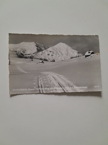 AK Tauplitzalm. Grazer Hütte mit Lawinenstein. (1956)
