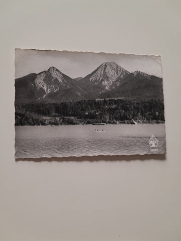 AK Faakersee. Sandbank gegen Mittagskogel.