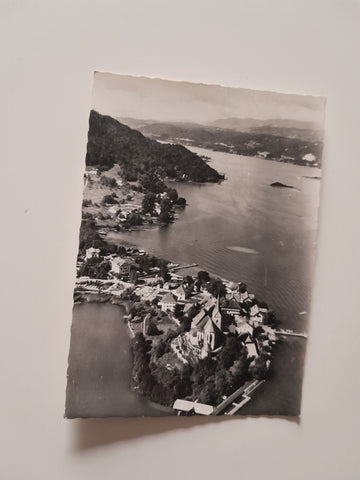 AK Blick auf die Halbinsel Maria Wörth am Wörthersee.