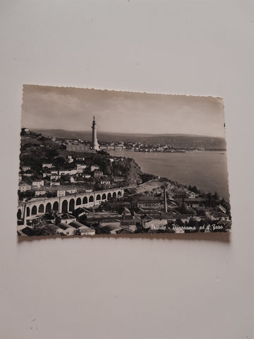 AK Trieste - Panorama ed il Faro.