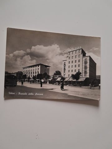 AK Udine. Piazzale della Stazione.