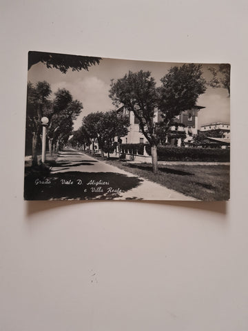 AK Grado. Viale D. Alighieri e Villa Reale.