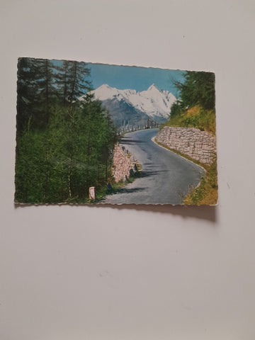 AK Großglockner Hochalpenstraße. Obere Schütt mit Großglockner.