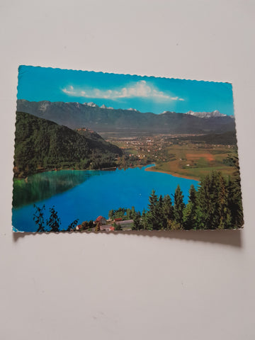 AK Blick auf Ossiachersee, Burgruine Landskron, St. Andrä, Villach und Julische Alpen.