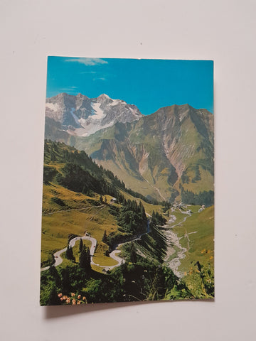 AK Hochtannbergstrasse gegen Braunarlspitze und Nesslegg. Bregenzerwald.