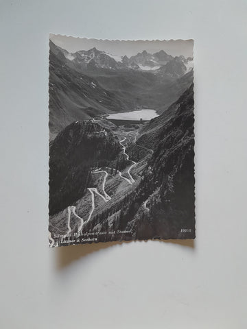 AK Silvretta Hochalpenstrasse mit Stausee.
