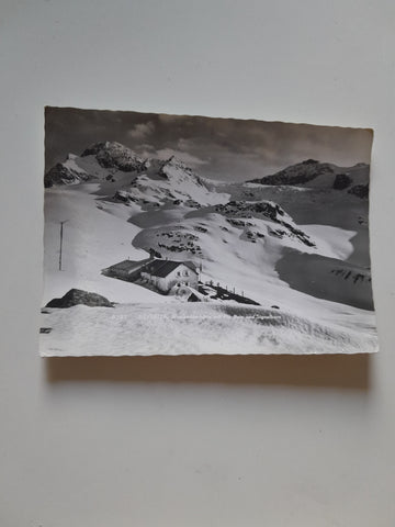 AK Silvretta Wiesbadnerhütte mit Piz Buin und Signalhorn.