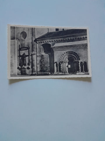 AK Wiener-Neustadt. Domkirche Südportal u. Kriegerdenkmal.