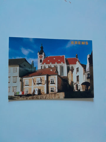 AK Krems. Spätgotische Piaristenkirche und historischer Sängerhof.