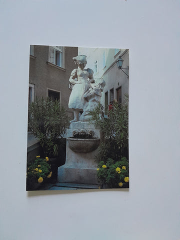 AK Krems an der Donau. Simandlbrunnen von Franz Zelezny.