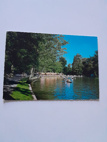 AK Baden bei Wien. Teich im Doblhoffpark.