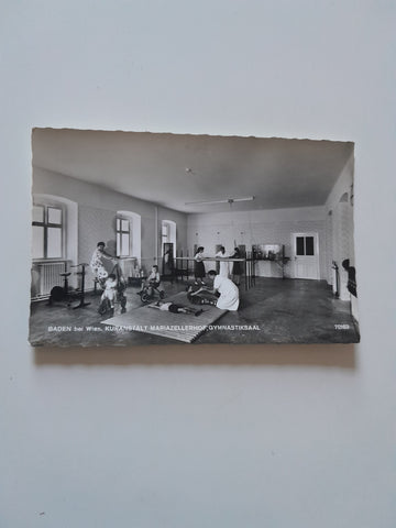 AK Baden bei Wien. Kuranstalt Mariazellerhof, Gymnastiksaal.