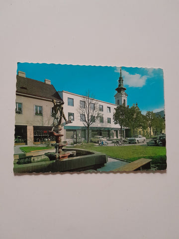 AK Schwechat. Hauptplatz.