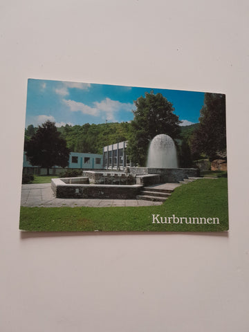 AK Senftenberg. Nuhrzentrum. Kurbrunnen.