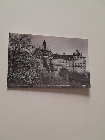 AK Stift Klosterneuburg. Blick vom Teichgarten gegen den Kaisertrakt. (1965)