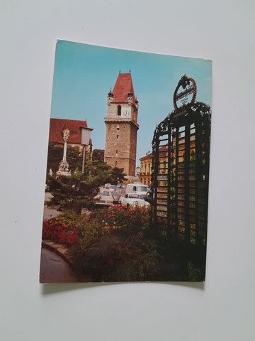 AK Perchtoldsdorf. Hauptplatz mit gotischem Wehrturm.