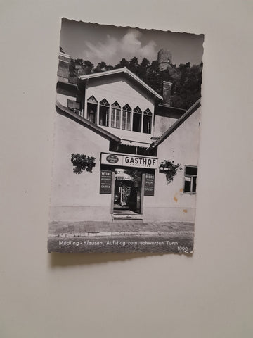 AK Mödling - Klausen. Aufstieg zum schwarzen Turm. Gasthof Geistinger.