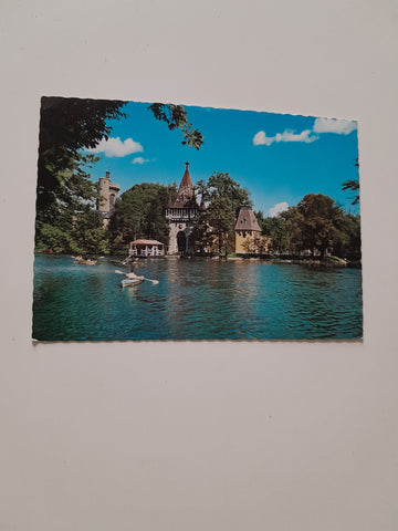 AK Laxenburg. Franzensburg am Großen Teich.