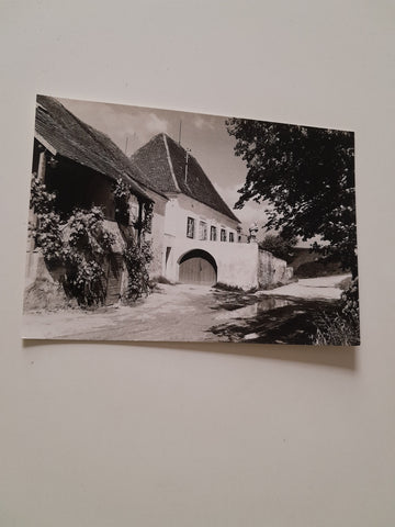 AK Poysdorf Weinstadt mit Herz Das Kmentt-Haus.