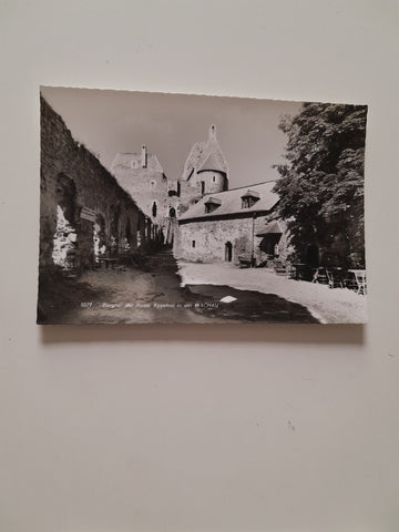 AK Burghof der Ruine Aggstein in der Wachau.