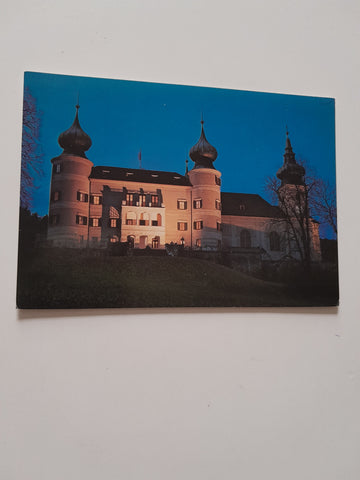 AK Schloss Artstetten bei Nacht.