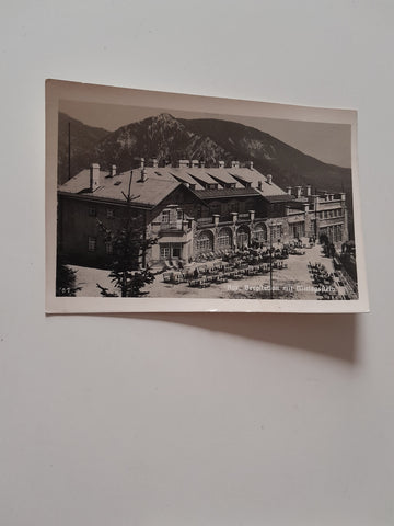 AK Rax, Bergstation mit Mittagsstein.