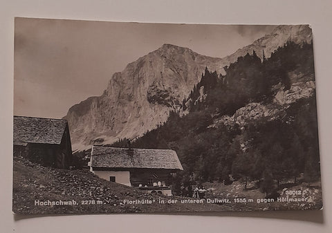 AK Hochschwab. Florlhütte in der Dullwitz gegen Höllmauer. (1941)