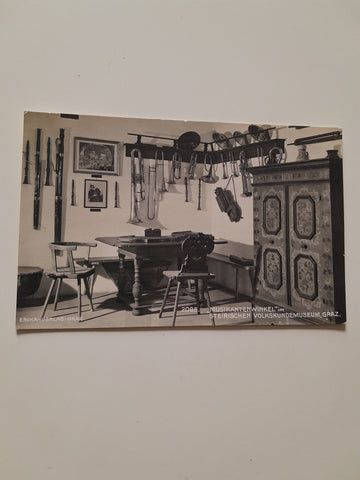AK Musikantenwinkel im Steirischen Volkskundemuseum, Graz. (1932)