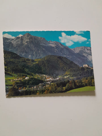 AK Werfen mit Burg gegen das Tennengebirge.