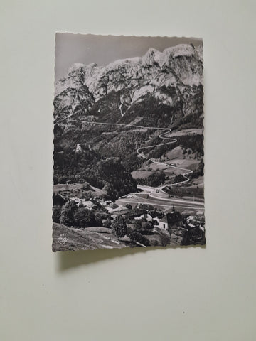 AK Werfen mit Tennengebirge u. Festung Hohenwerfen.
