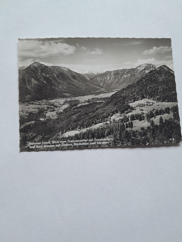 AK Ausseer Land Blick vom Tressensattel mit Tressenstein auf Bad Aussee mit Zinken, Dachstein und Sarstein.