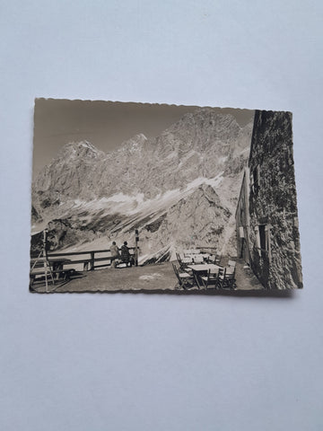 AK Dachsteinsüdwände mit Südwandhütte.