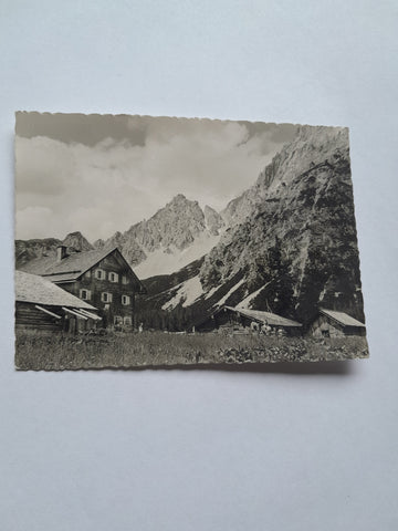 AK Bachlalm mit Windlegerspitze.