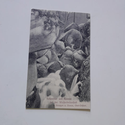 AK Felsenthor und Klamm bei der Wasserheilanstalt in Kreuzen an der Donau.
