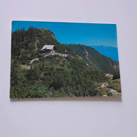 AK Goisererhütte mit Sonnwendkogel. Alpenvereinshütte.