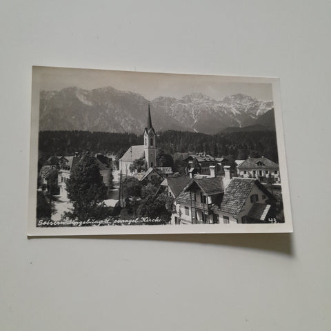 AK Goisern. Umgebung der evangelischen Kirche.