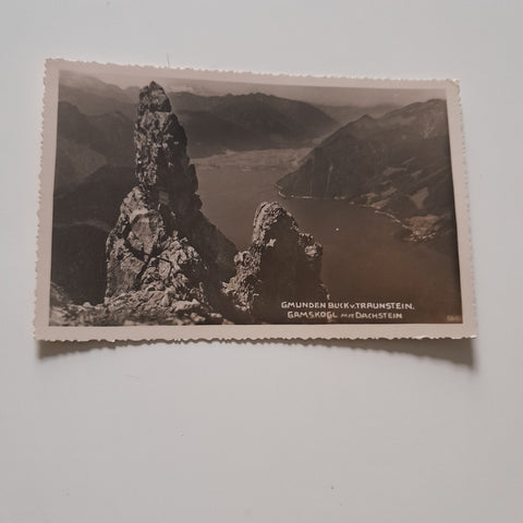 AK Gmunden. Blick v. Traunstein. Gamskogl mit Dachstein. (1939)